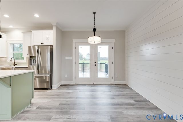 87 Crittenden Rd, Deltaville, VA 23043