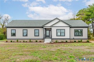 87 Crittenden Rd, Deltaville, VA 23043