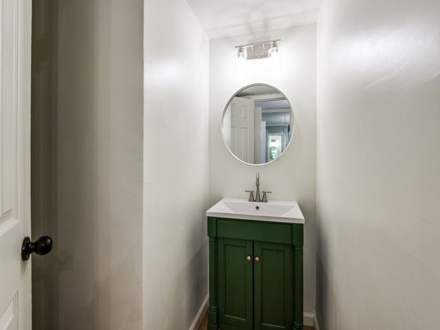 14800 Enterprise Drive 18D, Farmers Branch, TX 75234