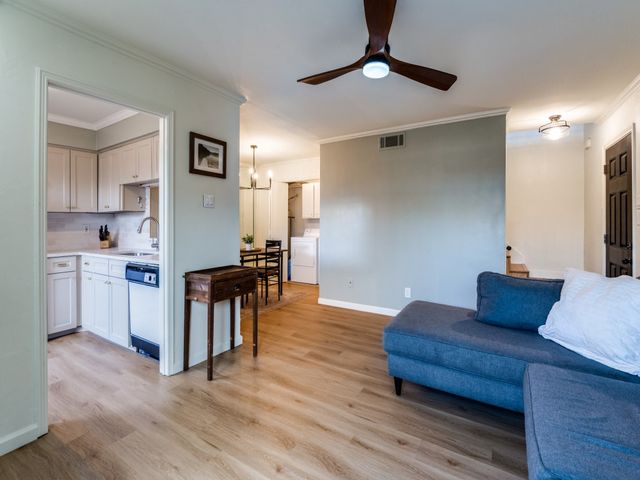 14800 Enterprise Drive 18D, Farmers Branch, TX 75234