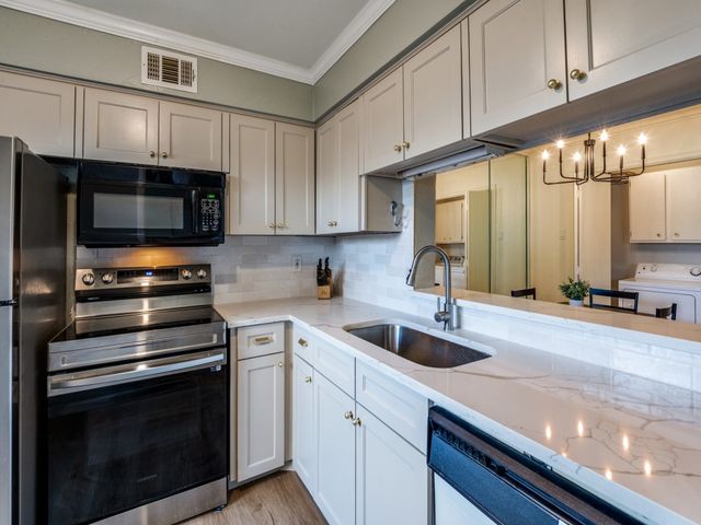 14800 Enterprise Drive 18D, Farmers Branch, TX 75234