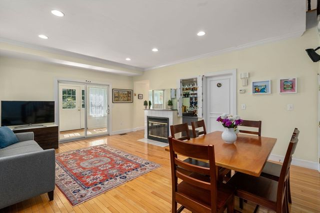 5 Spring Street A, Medfield, MA 02052