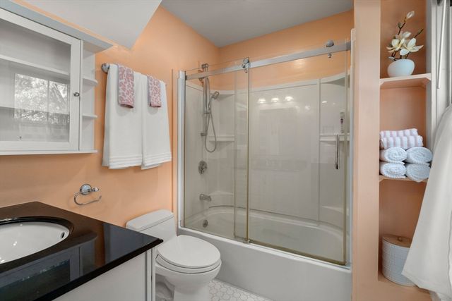 5 Spring Street A, Medfield, MA 02052