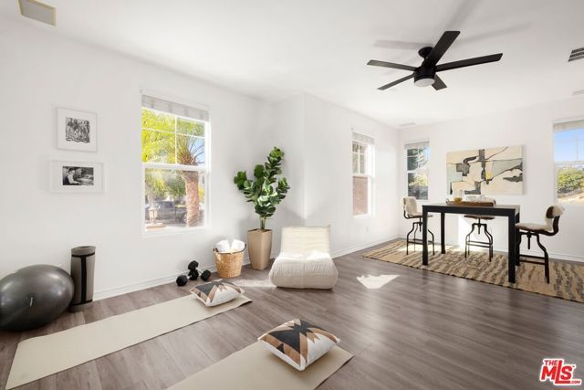 886 Hemlock Ridge Court, Simi Valley, CA 93065