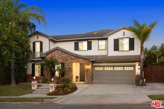 886 Hemlock Ridge Court, Simi Valley, CA 93065
