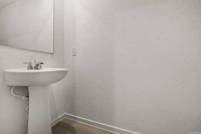 8511 Willow Crossing, San Antonio, TX 78222