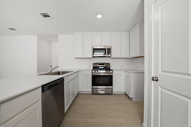 8511 Willow Crossing, San Antonio, TX 78222