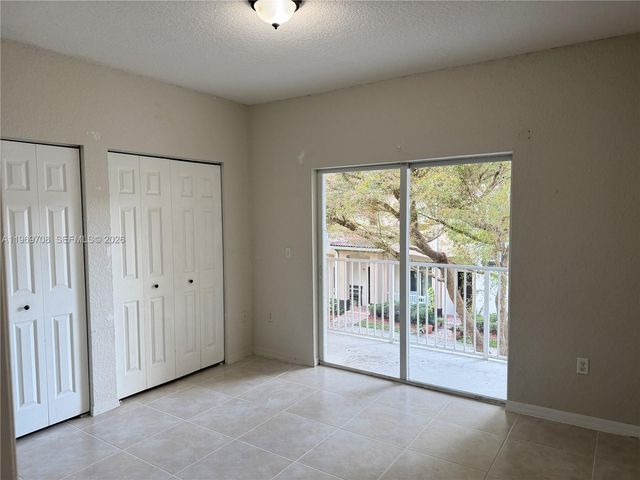 1958 SE 24th Ter, Homestead, FL 33035