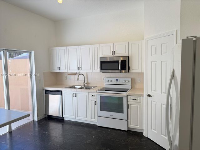 1958 SE 24th Ter, Homestead, FL 33035