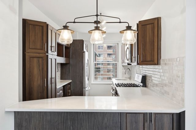 575 Grand Street E1505, New York City, NY 10002