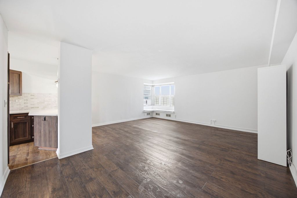 575 Grand Street E1505, New York City, NY 10002