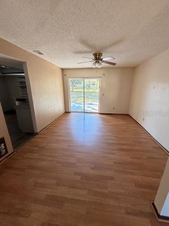 Image 8 of property listing at 1025 CALLE GRANDE STREET, Ormond Beach, FL 32174