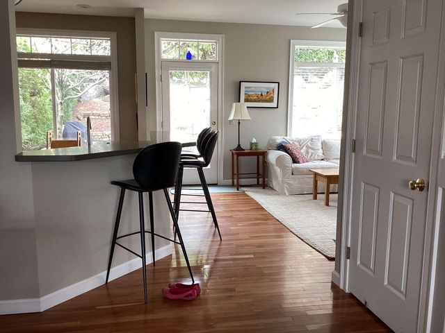 73 Park Road, South Burlington, VT 05403
