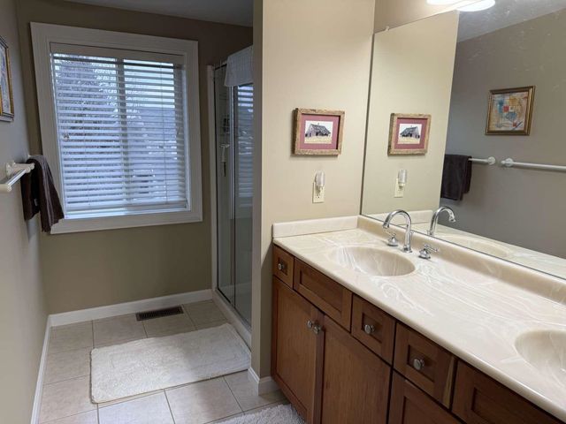 73 Park Road, South Burlington, VT 05403