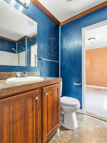 321 Breezy Ridge Lane, Bourbon, MO 65441