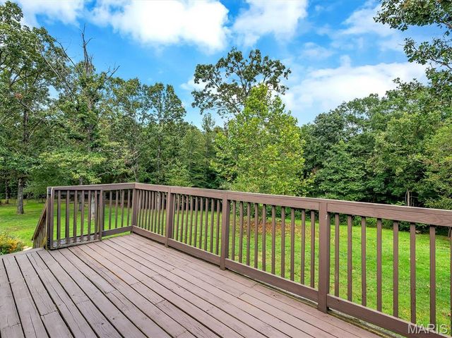 321 Breezy Ridge Lane, Bourbon, MO 65441