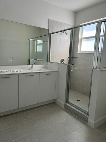 12663 NW 24th Ave, Miami, FL 33167