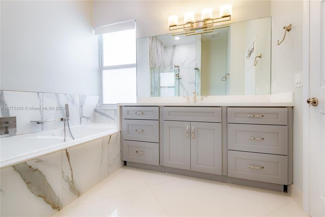 23274 Alora Dr, Boca Raton, FL 33433