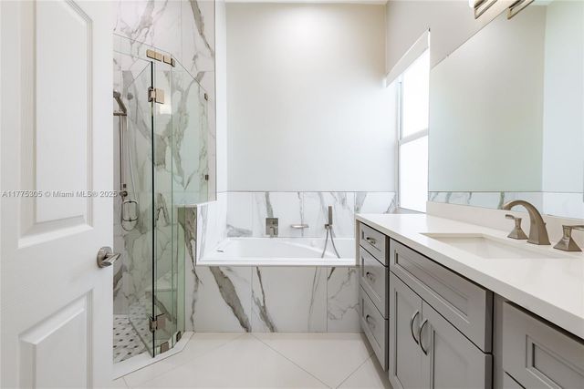 23274 Alora Dr, Boca Raton, FL 33433