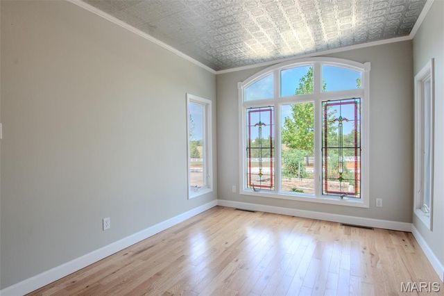 208 S Greenway Drive, Holts Summit, MO 65043