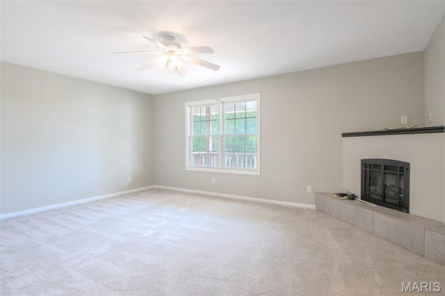 208 S Greenway Drive, Holts Summit, MO 65043