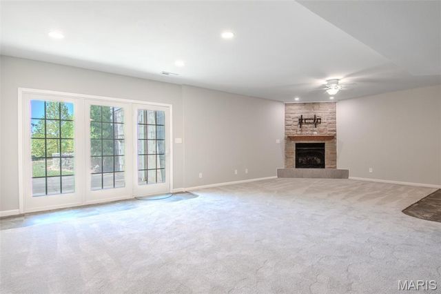 208 S Greenway Drive, Holts Summit, MO 65043