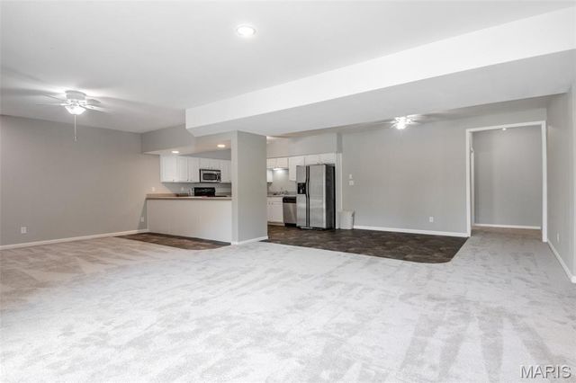 208 S Greenway Drive, Holts Summit, MO 65043