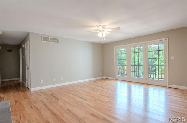 208 S Greenway Drive, Holts Summit, MO 65043