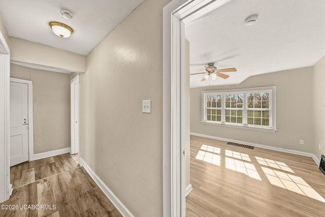 120 BOONVILLE ROAD, Jefferson City, MO 65109