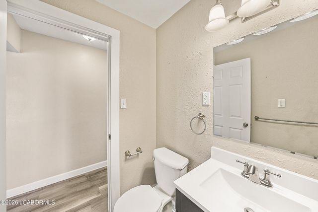 120 BOONVILLE ROAD, Jefferson City, MO 65109