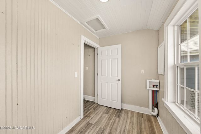 120 BOONVILLE ROAD, Jefferson City, MO 65109