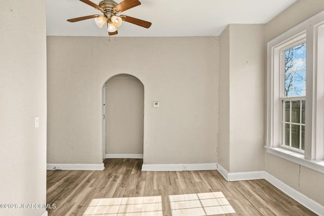 120 BOONVILLE ROAD, Jefferson City, MO 65109