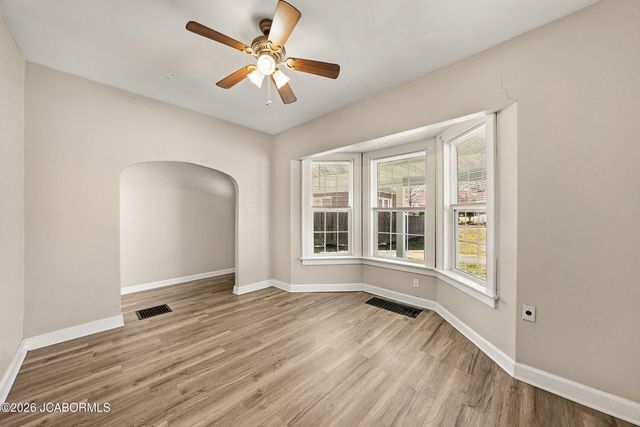 120 BOONVILLE ROAD, Jefferson City, MO 65109