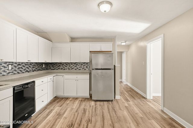 120 BOONVILLE ROAD, Jefferson City, MO 65109