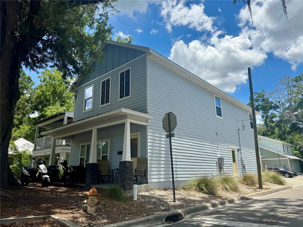 301 NW 8TH STREET, Gainesville, FL 32601