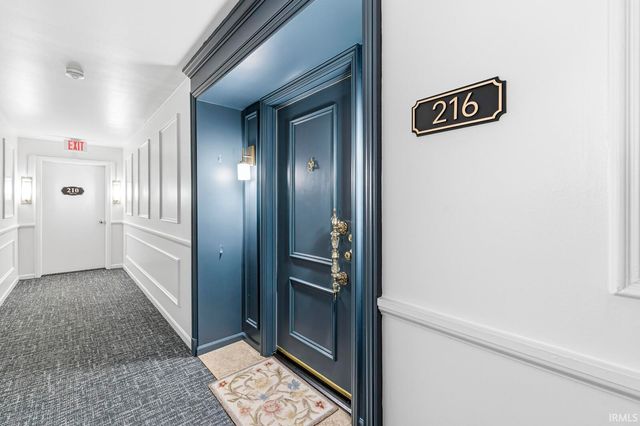 1077 Greenleaf Blvd Apt 216, Elkhart, IN 46514