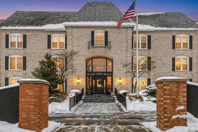 1077 Greenleaf Blvd Apt 216, Elkhart, IN 46514