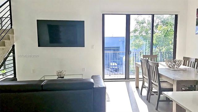 7105 NE 4th Ct 2, Miami, FL 33138