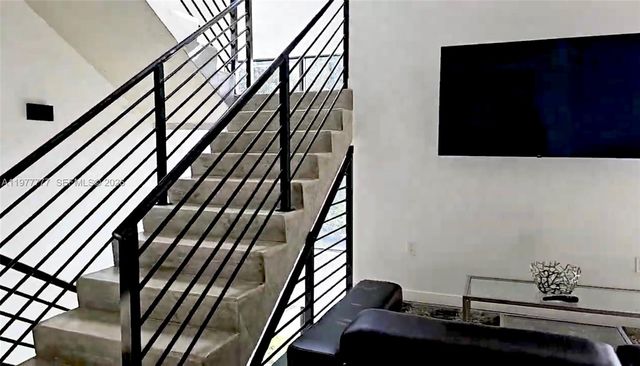 7105 NE 4th Ct 2, Miami, FL 33138