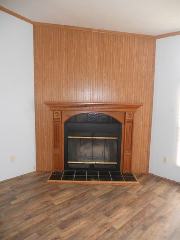 183 Almond Rd, Big Sandy, TX 75755