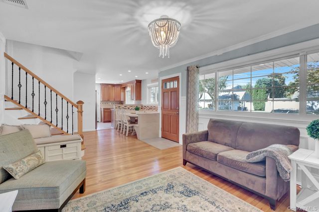 719 Glenridge Lane, East Northport, NY 11731
