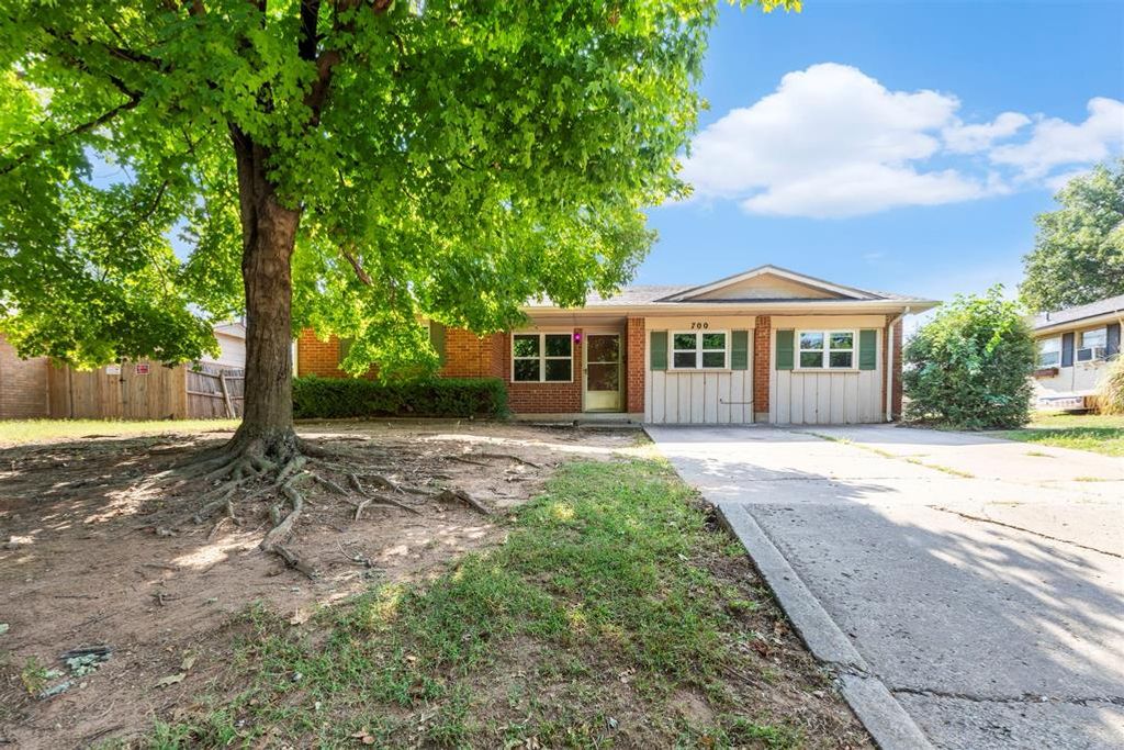 700 Claremont Drive, Norman, OK 73069