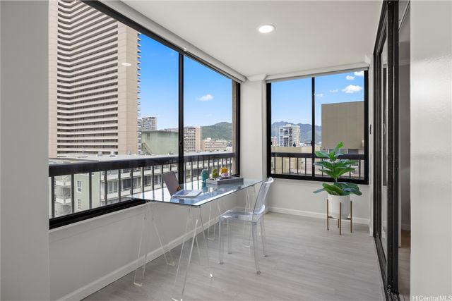 430 Lewers Street 1501, Honolulu, HI 96815