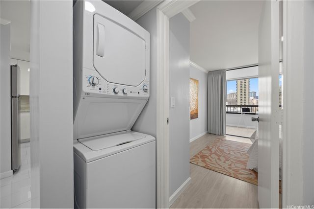 430 Lewers Street 1501, Honolulu, HI 96815