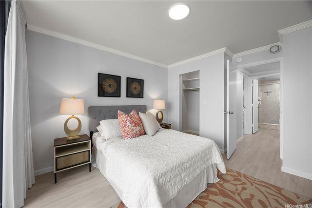 430 Lewers Street 1501, Honolulu, HI 96815