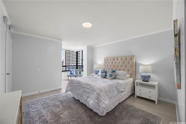 430 Lewers Street 1501, Honolulu, HI 96815