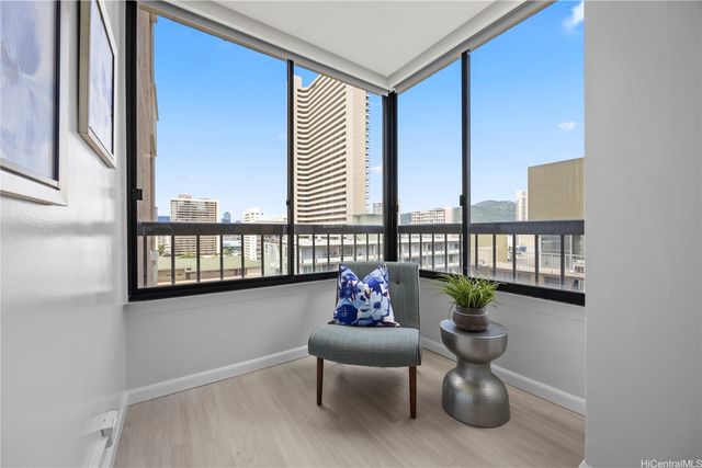 430 Lewers Street 1501, Honolulu, HI 96815