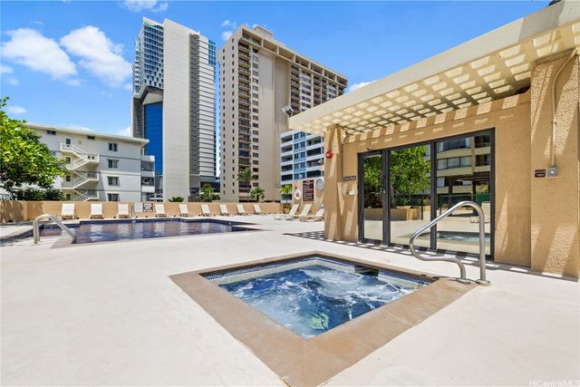 430 Lewers Street 1501, Honolulu, HI 96815