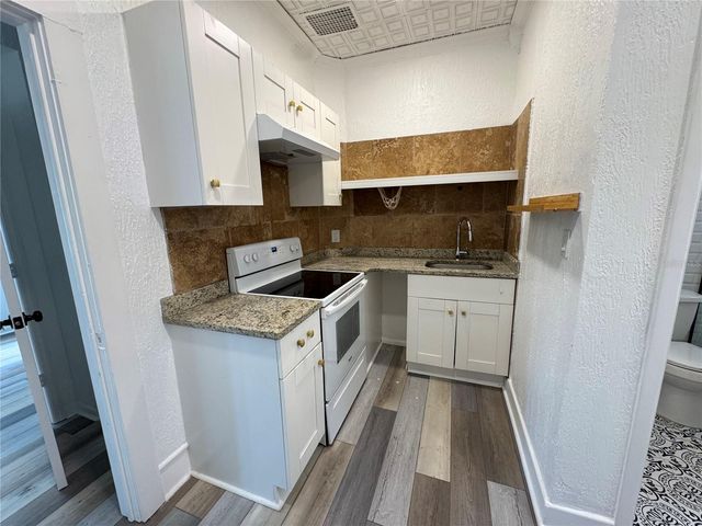 142 6TH AVENUE N 1, St Petersburg, FL 33701