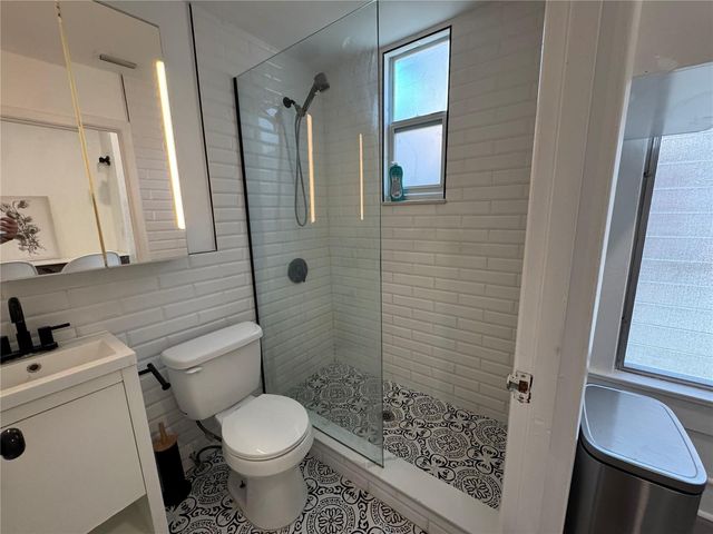 142 6TH AVENUE N 1, St Petersburg, FL 33701